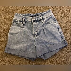 Hollister Denim Women's Shorts.